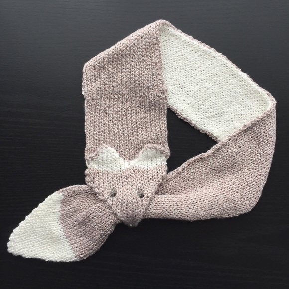 Back in Stock: Kawaii Fox Stole Scarf Pink Knit Ascot - Picture 1 of 6